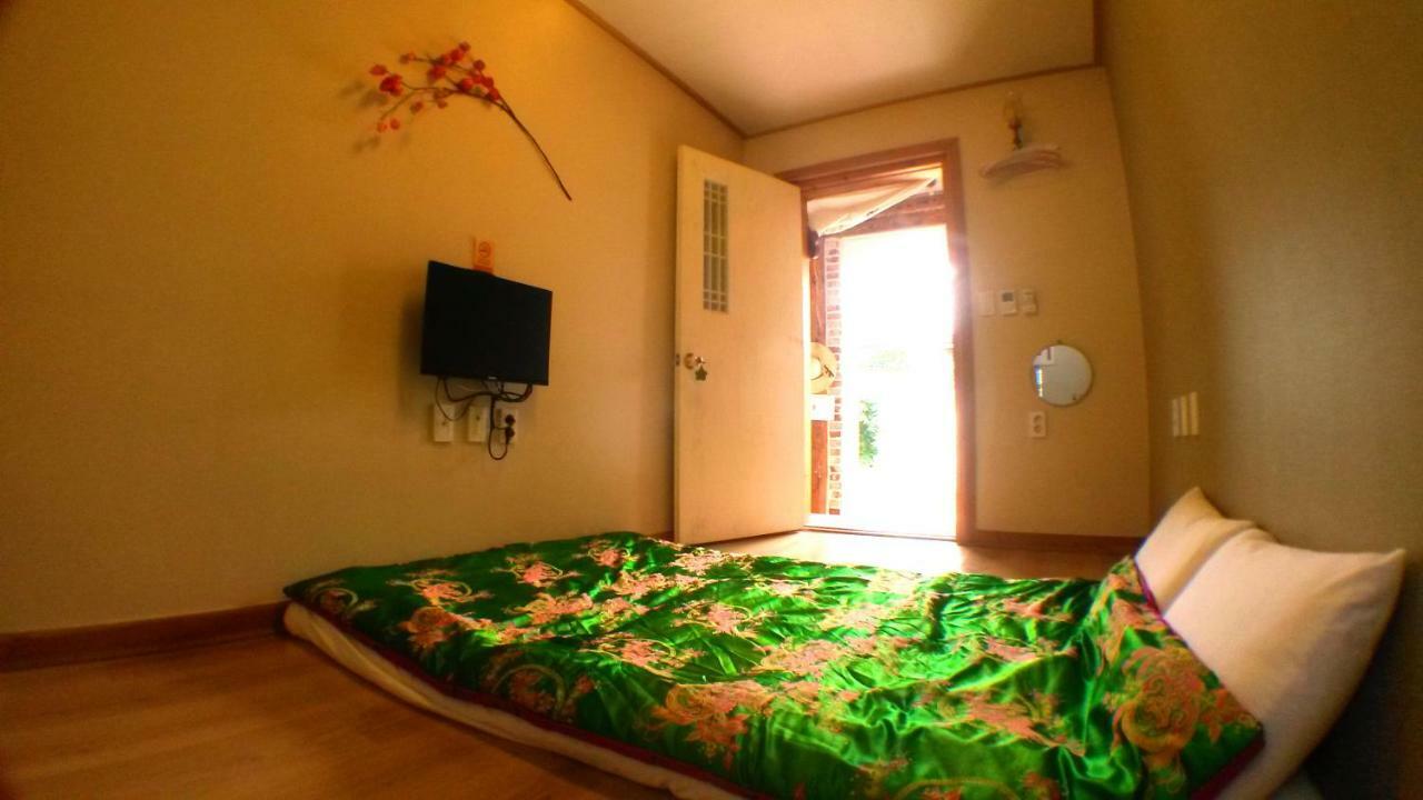 Seosunya Hotel Csondzsu Kültér fotó